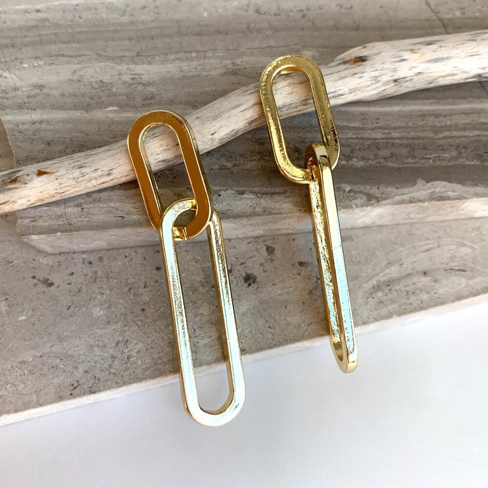 NEW~ Anthropologie Interlocking Gold Loop Earrings